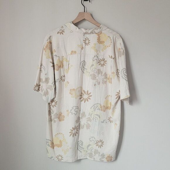 Tommy Bahama Floral Neutral Color Button Down Short Sleeve Shirt Size Large - Picture 4 of 6
